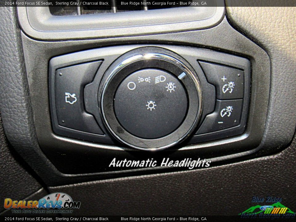 2014 Ford Focus SE Sedan Sterling Gray / Charcoal Black Photo #17