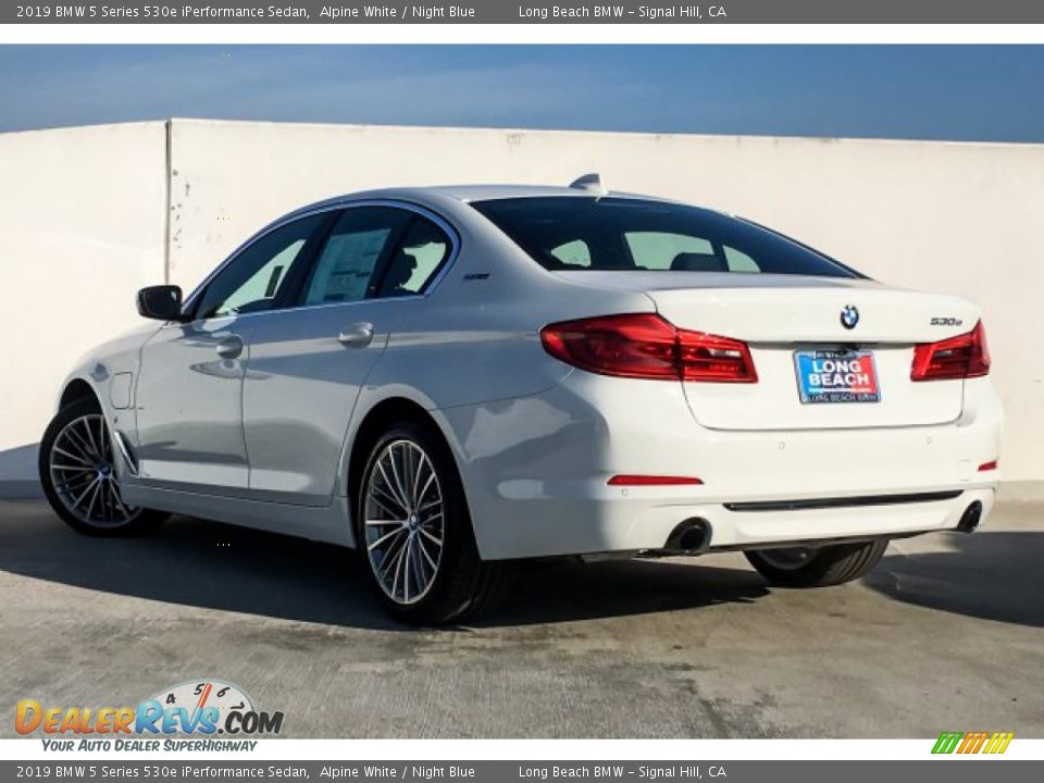 2019 BMW 5 Series 530e iPerformance Sedan Alpine White / Night Blue Photo #2