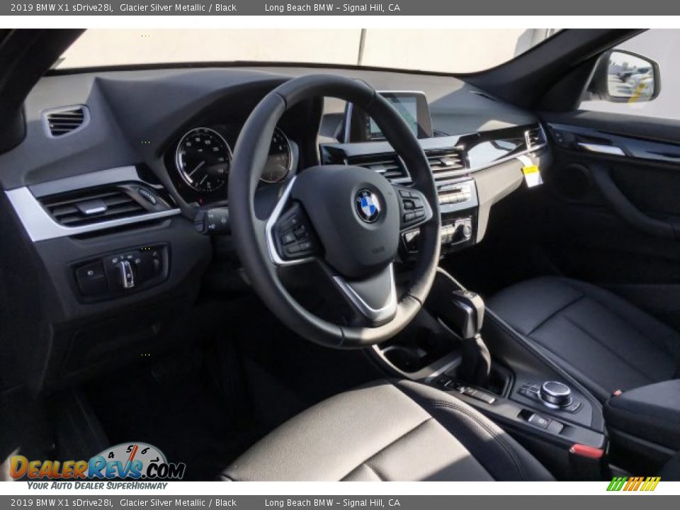 2019 BMW X1 sDrive28i Glacier Silver Metallic / Black Photo #4