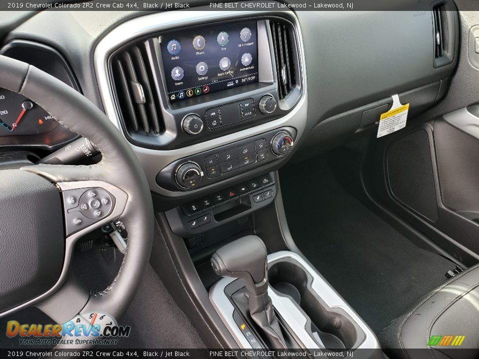 Controls of 2019 Chevrolet Colorado ZR2 Crew Cab 4x4 Photo #10