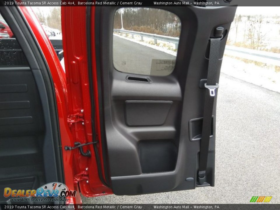 Door Panel of 2019 Toyota Tacoma SR Access Cab 4x4 Photo #12