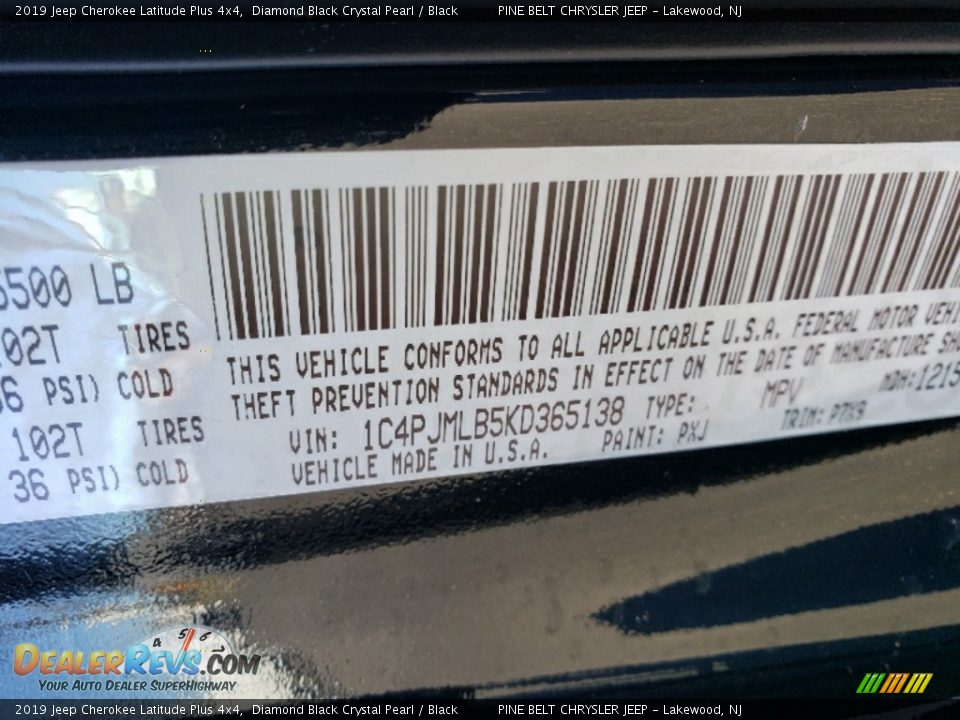 2019 Jeep Cherokee Latitude Plus 4x4 Diamond Black Crystal Pearl / Black Photo #9
