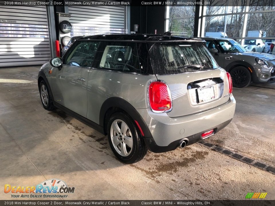 2018 Mini Hardtop Cooper 2 Door Moonwalk Grey Metallic / Carbon Black Photo #3