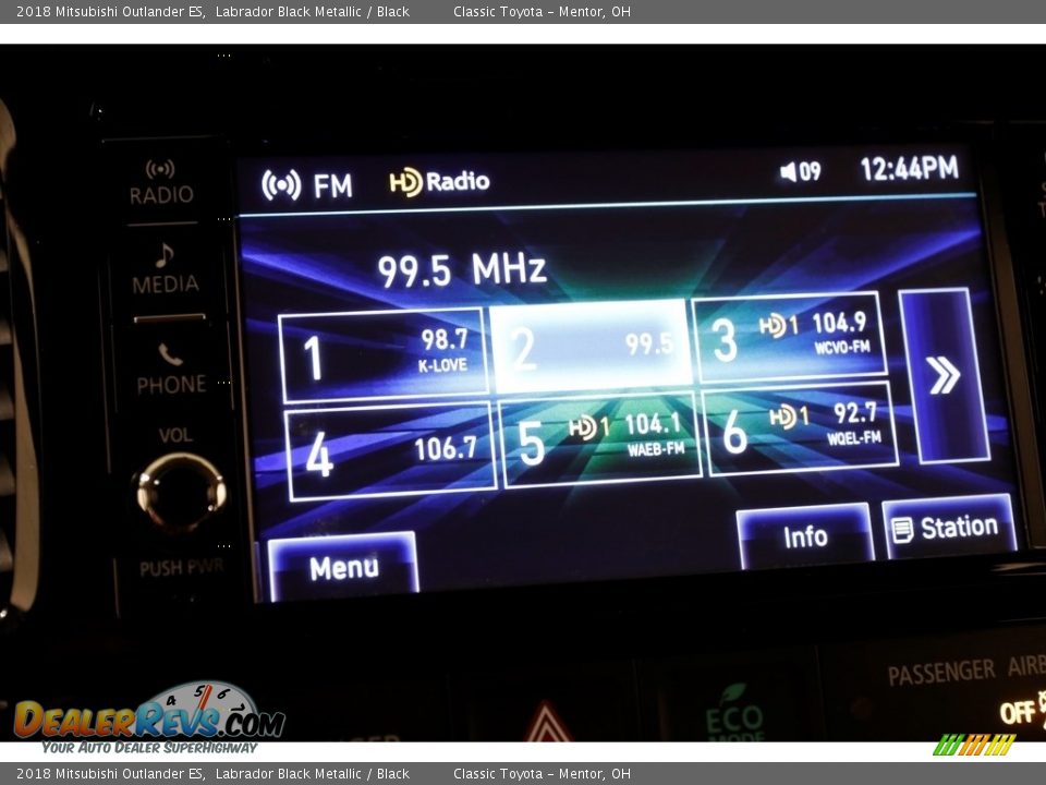 2018 Mitsubishi Outlander ES Labrador Black Metallic / Black Photo #9