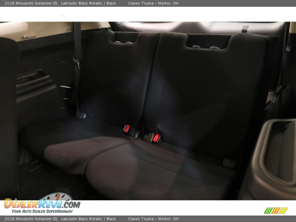 2018 Mitsubishi Outlander ES Labrador Black Metallic / Black Photo #17