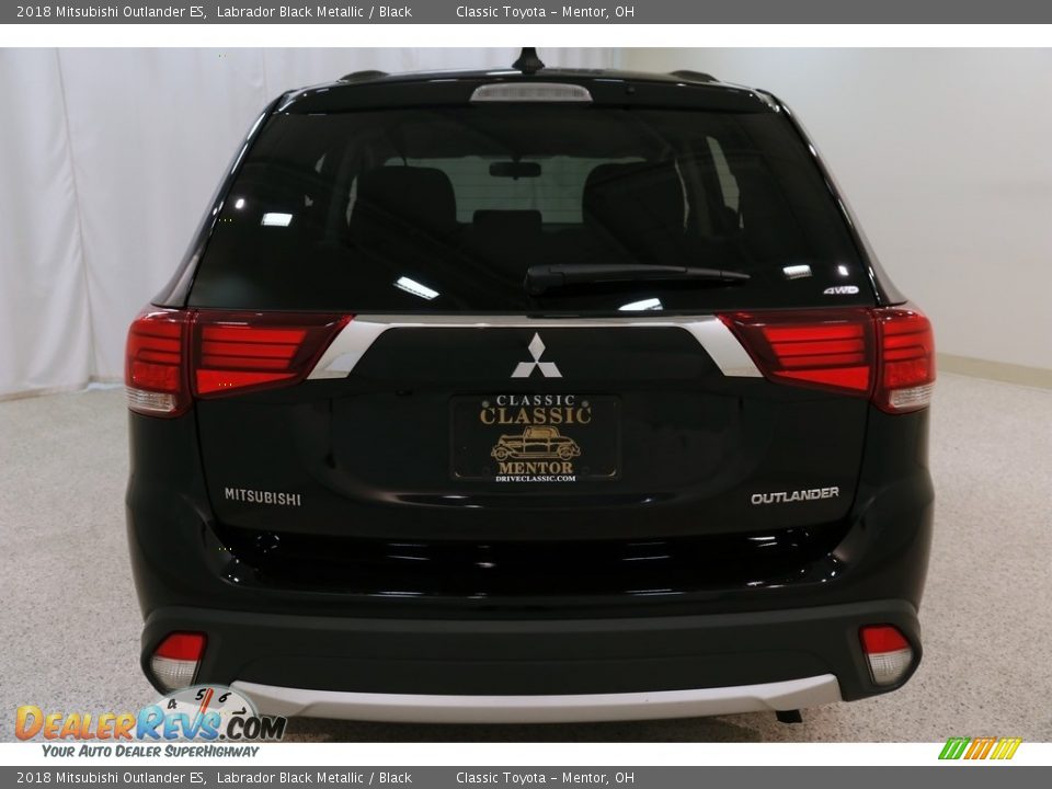 2018 Mitsubishi Outlander ES Labrador Black Metallic / Black Photo #18