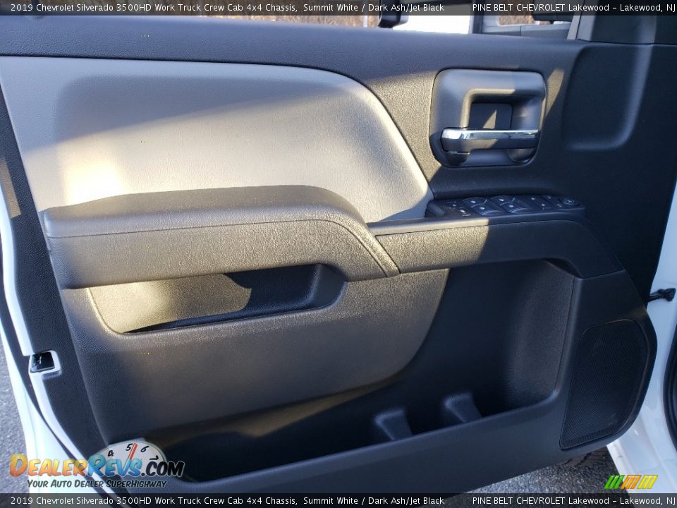 2019 Chevrolet Silverado 3500HD Work Truck Crew Cab 4x4 Chassis Summit White / Dark Ash/Jet Black Photo #6