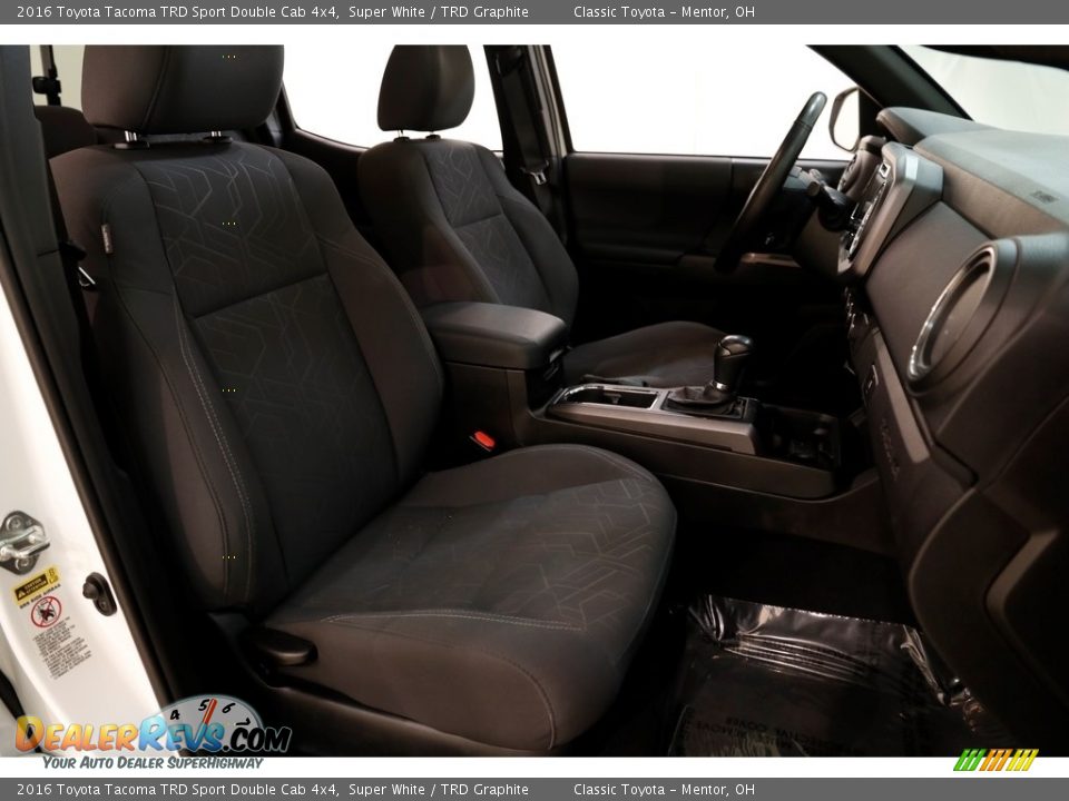 2016 Toyota Tacoma TRD Sport Double Cab 4x4 Super White / TRD Graphite Photo #15