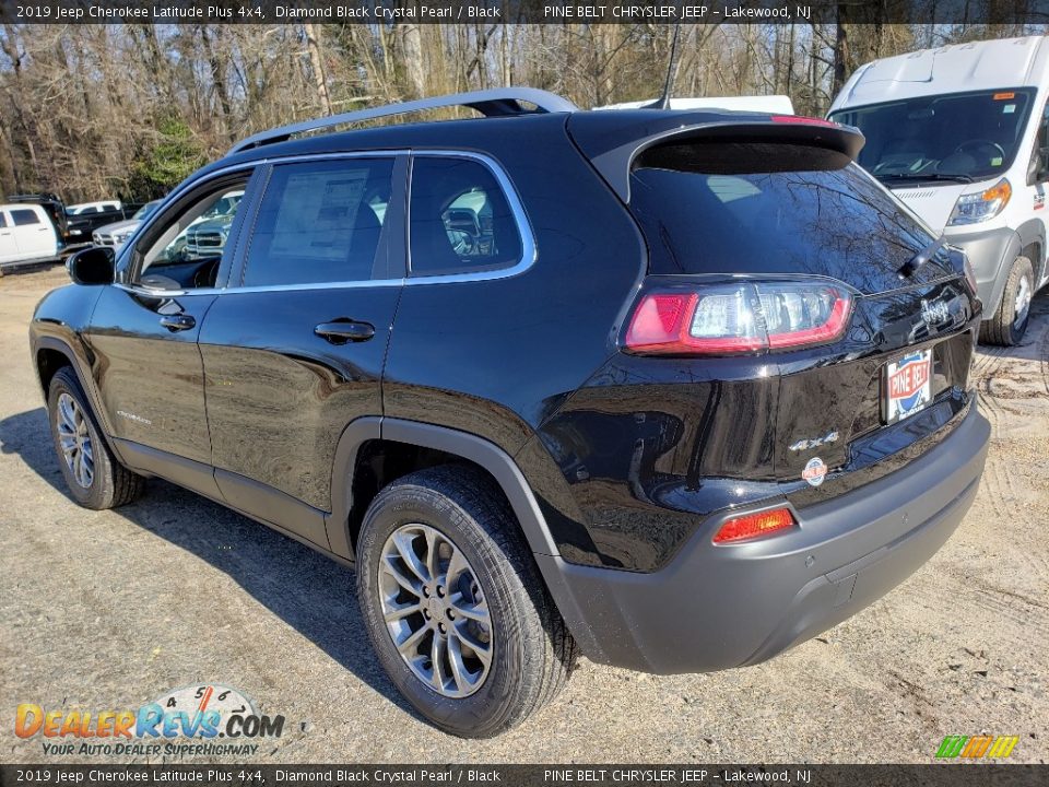 2019 Jeep Cherokee Latitude Plus 4x4 Diamond Black Crystal Pearl / Black Photo #4
