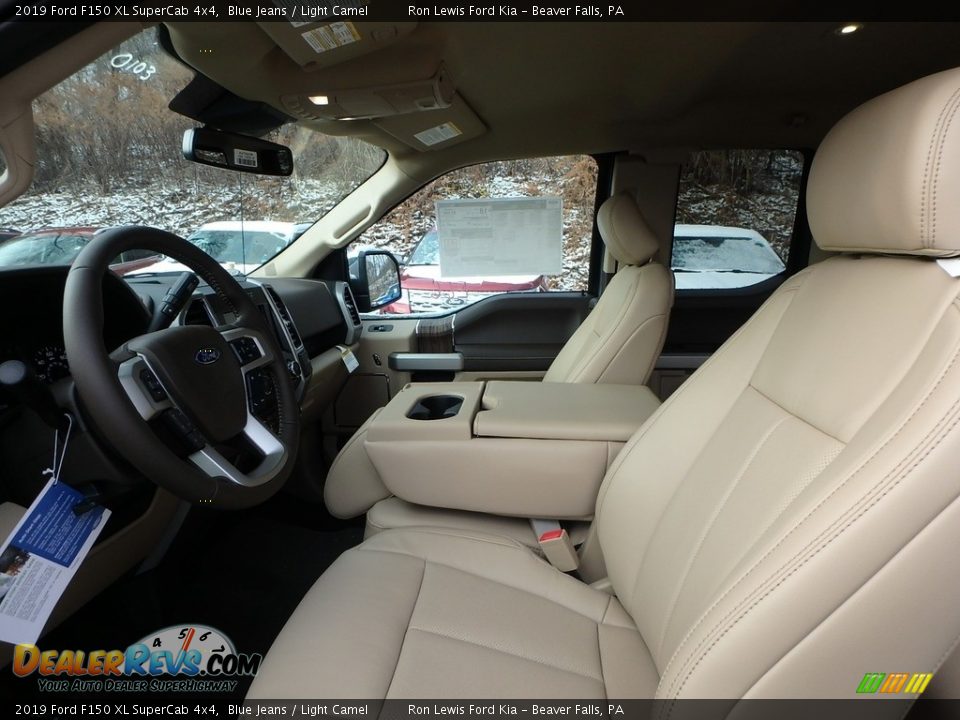 Front Seat of 2019 Ford F150 XL SuperCab 4x4 Photo #10