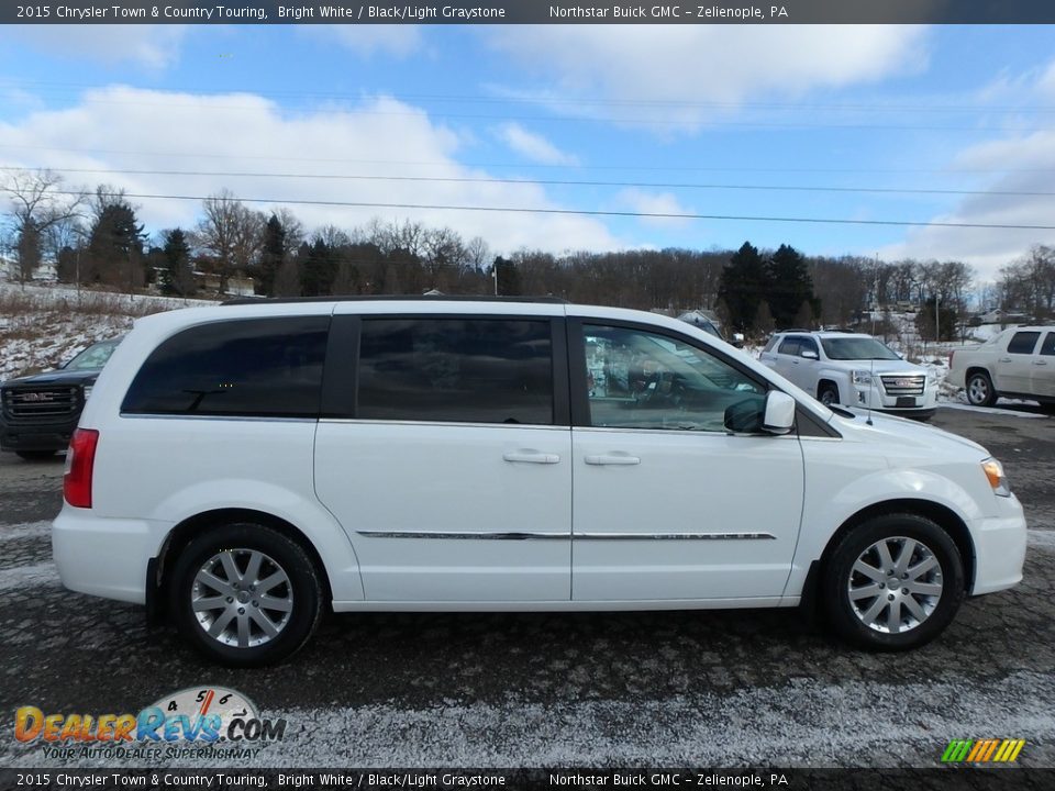 2015 Chrysler Town & Country Touring Bright White / Black/Light Graystone Photo #5