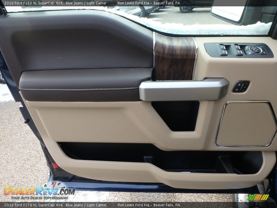 Door Panel of 2019 Ford F150 XL SuperCab 4x4 Photo #13