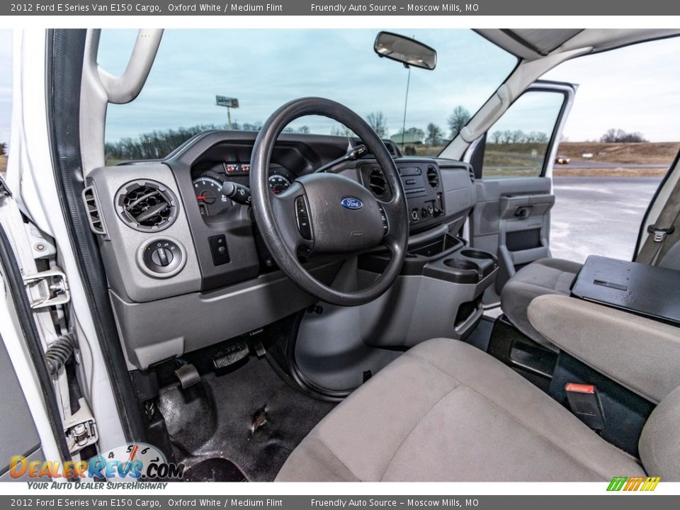 2012 Ford E Series Van E150 Cargo Oxford White / Medium Flint Photo #26