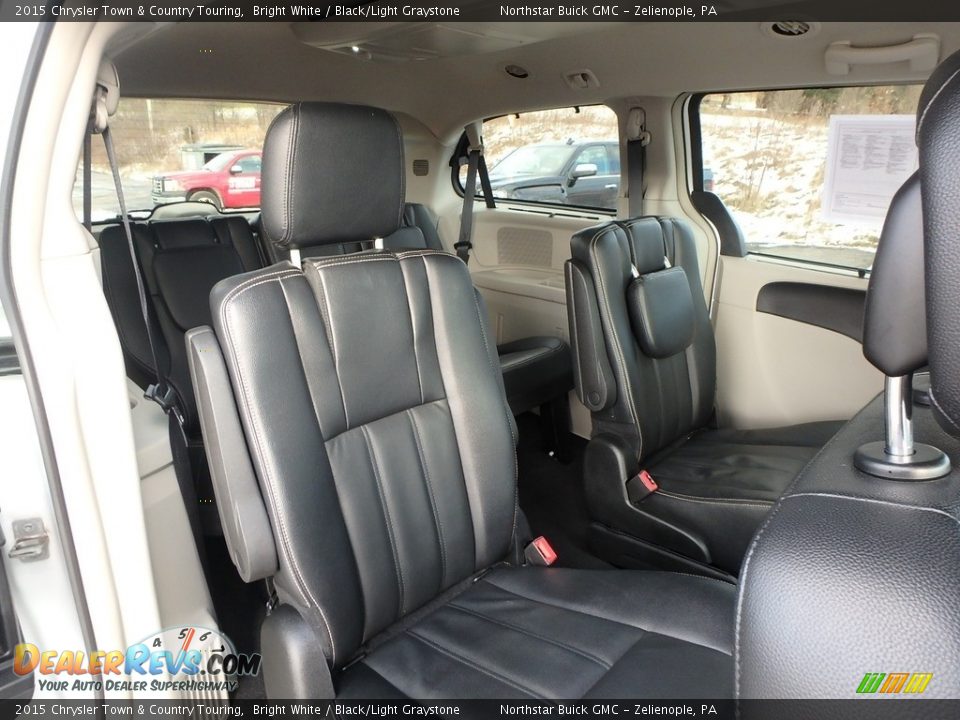 2015 Chrysler Town & Country Touring Bright White / Black/Light Graystone Photo #8