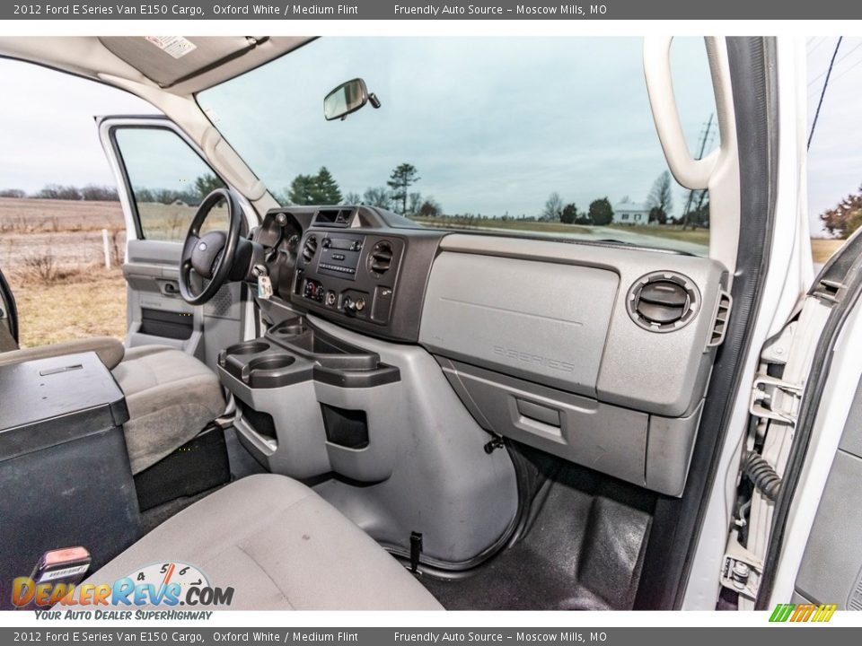 2012 Ford E Series Van E150 Cargo Oxford White / Medium Flint Photo #30