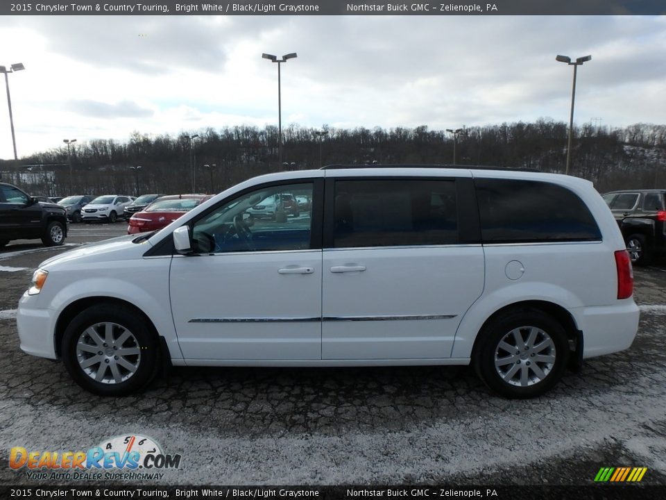 2015 Chrysler Town & Country Touring Bright White / Black/Light Graystone Photo #13
