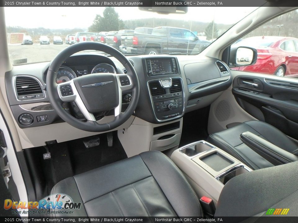 2015 Chrysler Town & Country Touring Bright White / Black/Light Graystone Photo #18