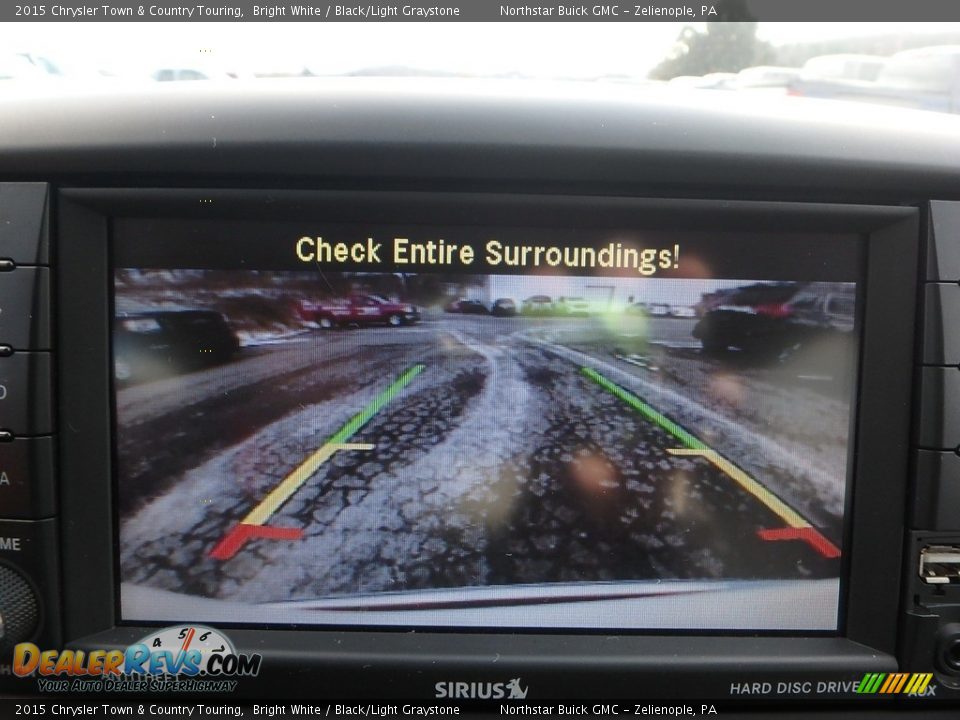 2015 Chrysler Town & Country Touring Bright White / Black/Light Graystone Photo #25