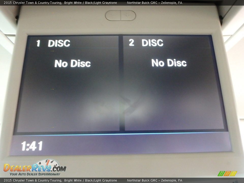 2015 Chrysler Town & Country Touring Bright White / Black/Light Graystone Photo #27