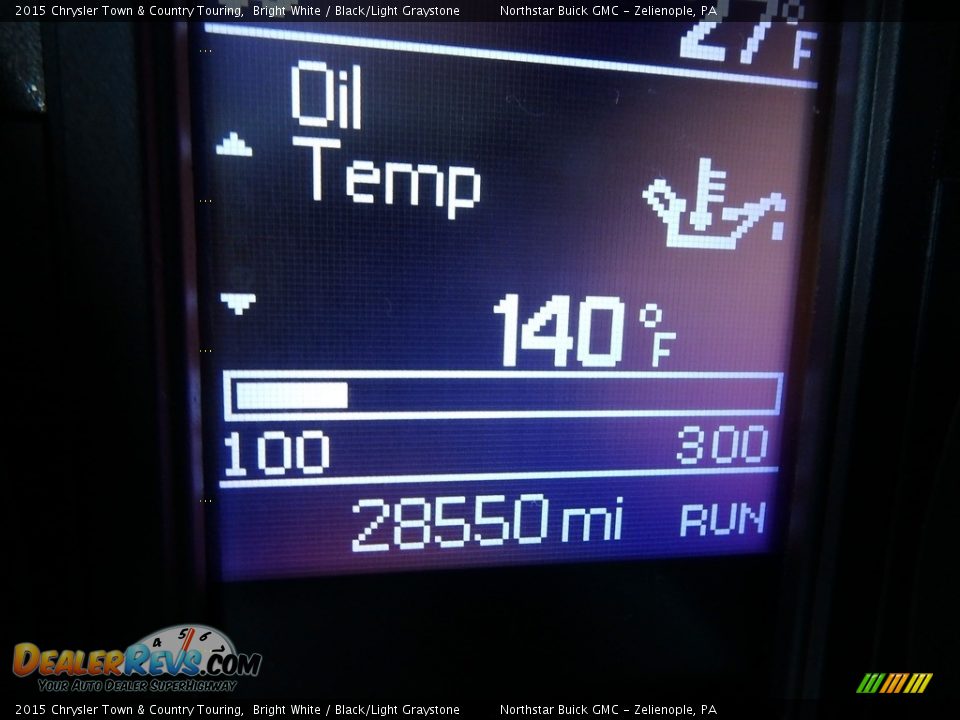 2015 Chrysler Town & Country Touring Bright White / Black/Light Graystone Photo #30