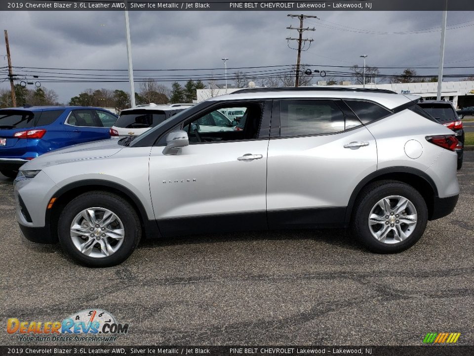 Silver Ice Metallic 2019 Chevrolet Blazer 3.6L Leather AWD Photo #3