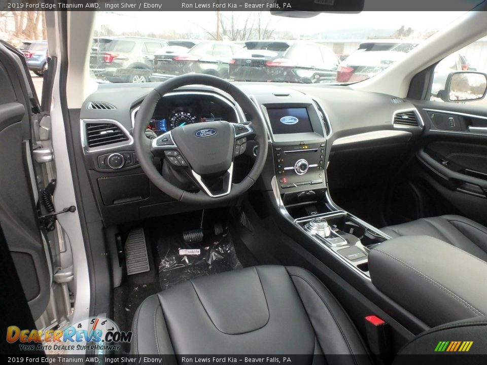 Ebony Interior - 2019 Ford Edge Titanium AWD Photo #13