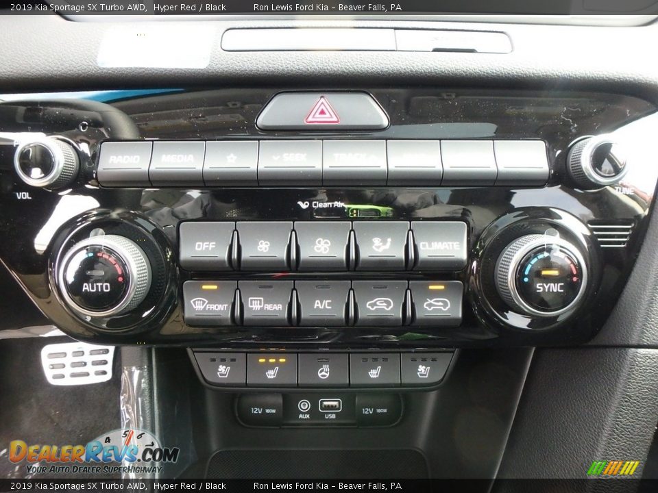 Controls of 2019 Kia Sportage SX Turbo AWD Photo #19