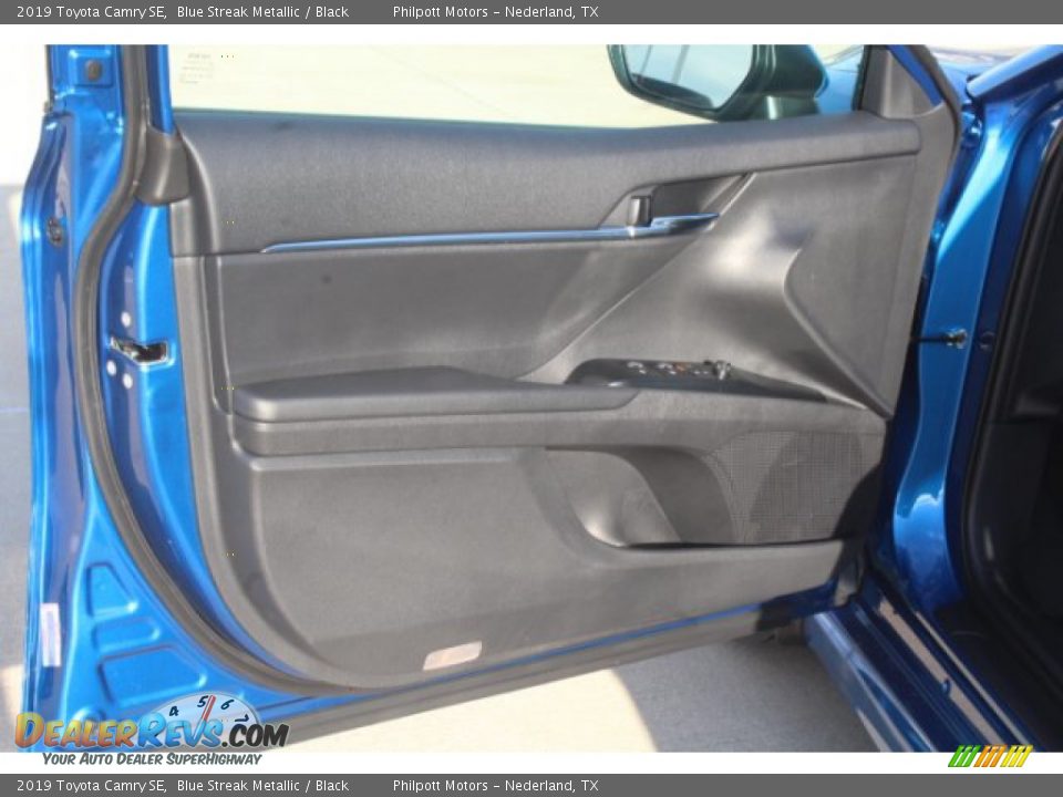 2019 Toyota Camry SE Blue Streak Metallic / Black Photo #9