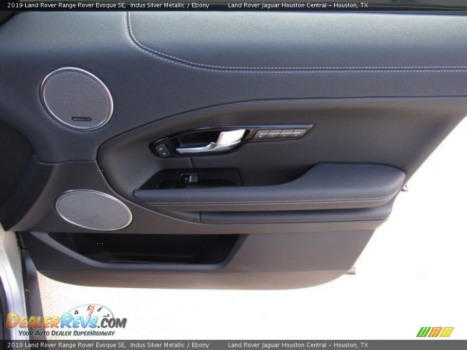 Door Panel of 2019 Land Rover Range Rover Evoque SE Photo #20