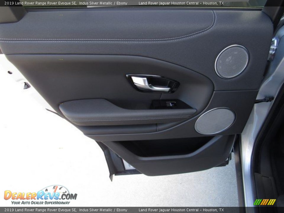 Door Panel of 2019 Land Rover Range Rover Evoque SE Photo #22