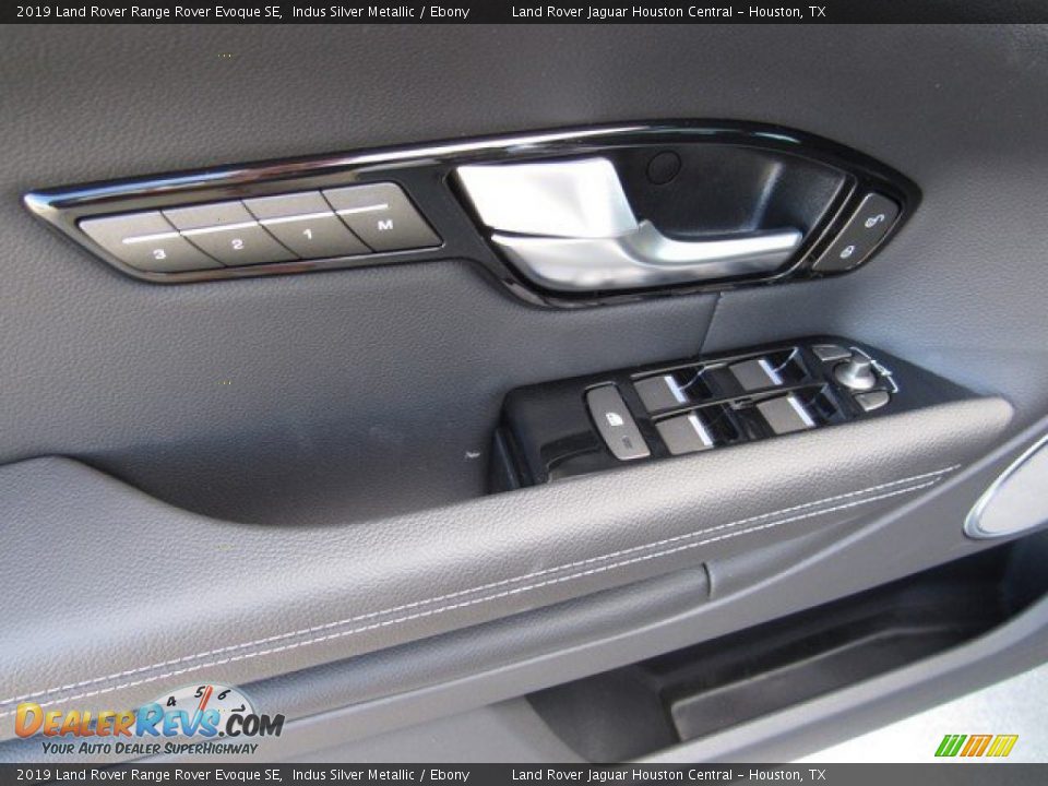 Controls of 2019 Land Rover Range Rover Evoque SE Photo #24