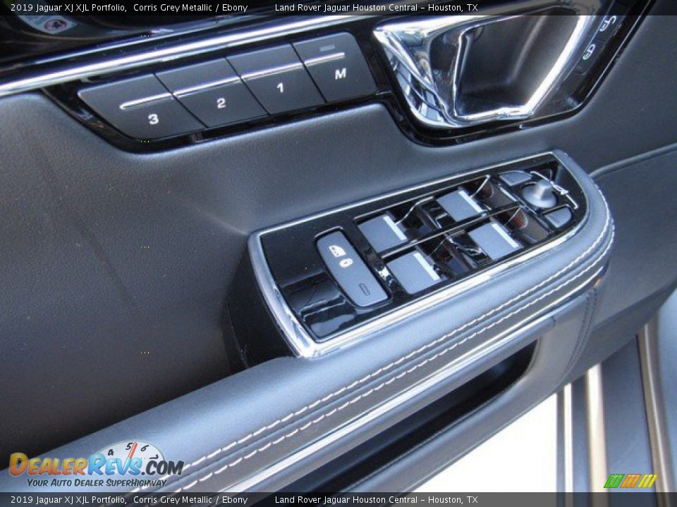 Controls of 2019 Jaguar XJ XJL Portfolio Photo #25