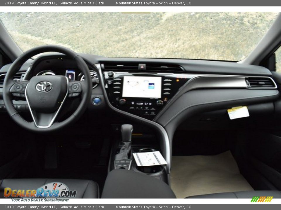 2019 Toyota Camry Hybrid LE Galactic Aqua Mica / Black Photo #8