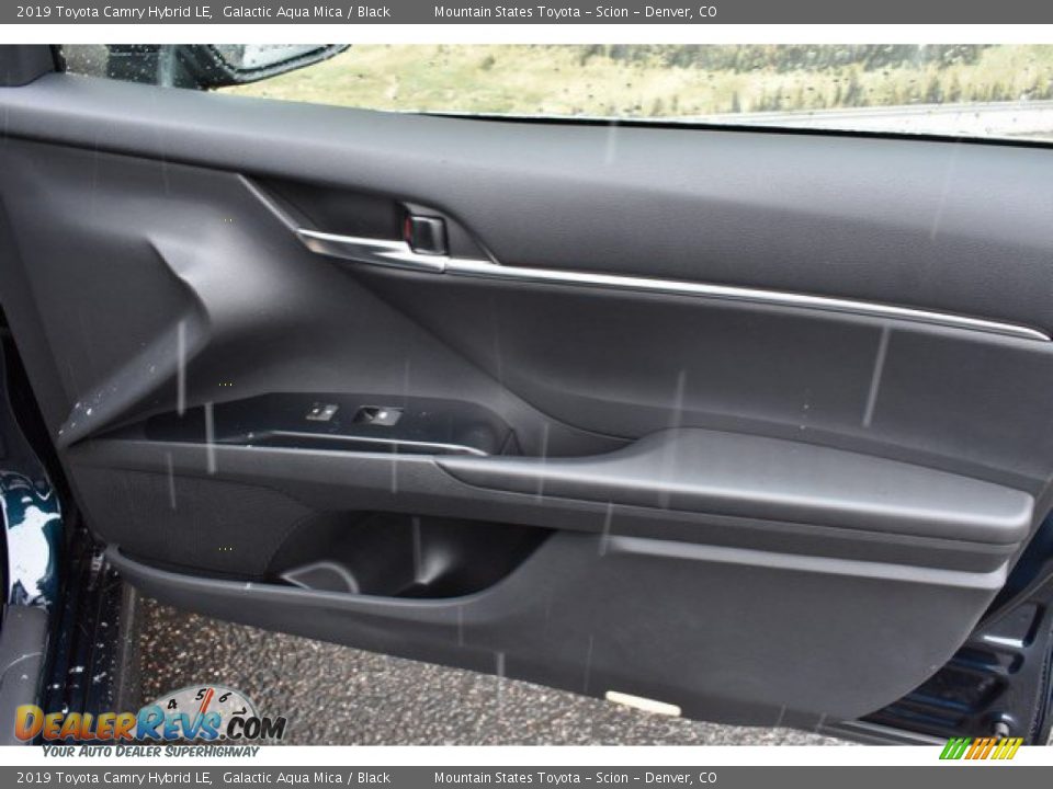 2019 Toyota Camry Hybrid LE Galactic Aqua Mica / Black Photo #22
