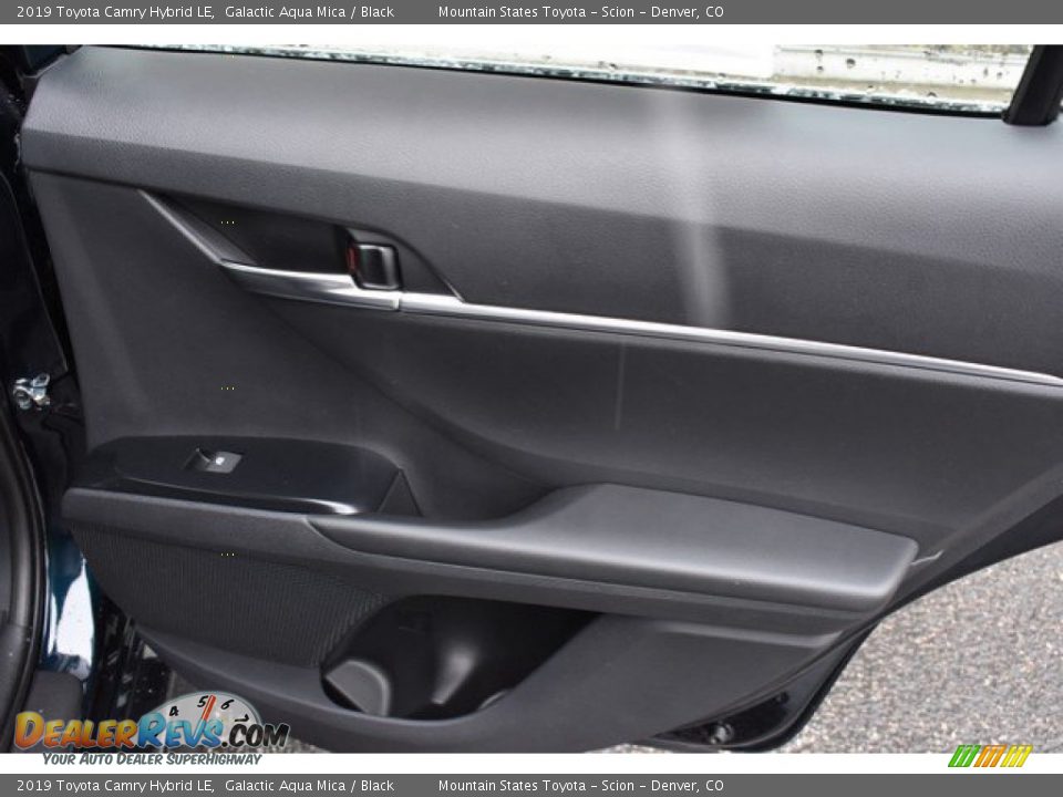 2019 Toyota Camry Hybrid LE Galactic Aqua Mica / Black Photo #23