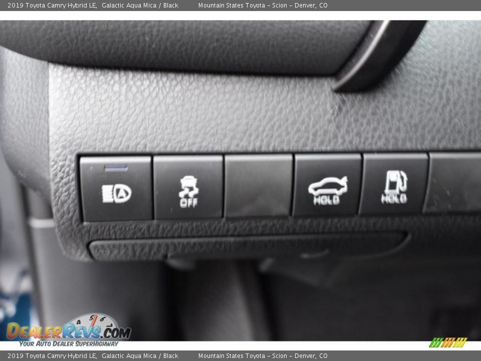 2019 Toyota Camry Hybrid LE Galactic Aqua Mica / Black Photo #25