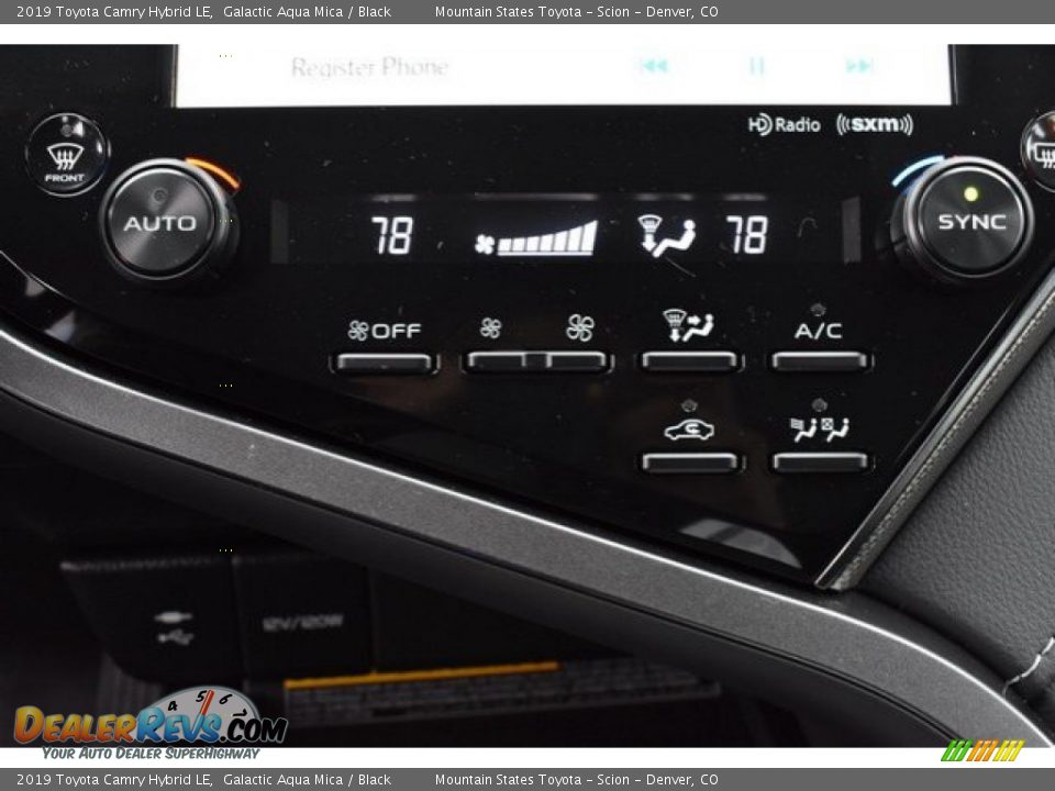 2019 Toyota Camry Hybrid LE Galactic Aqua Mica / Black Photo #29