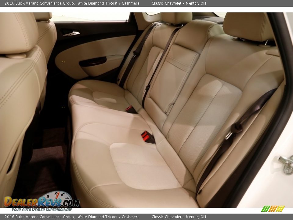 2016 Buick Verano Convenience Group White Diamond Tricoat / Cashmere Photo #18