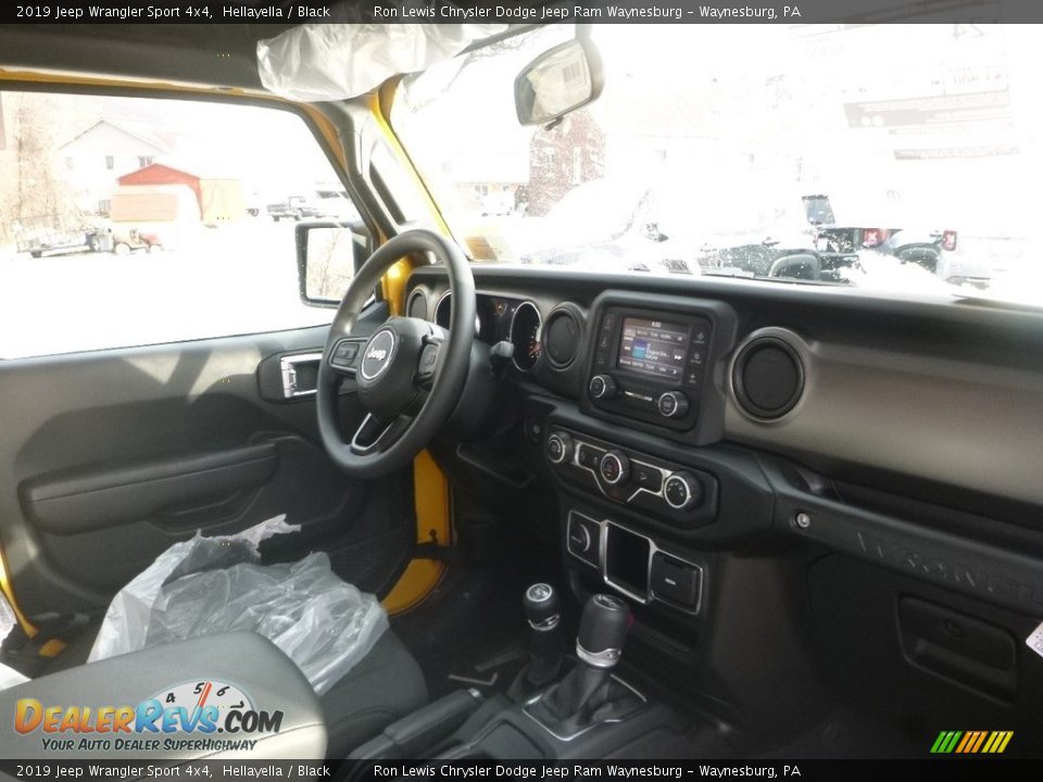 2019 Jeep Wrangler Sport 4x4 Hellayella / Black Photo #12
