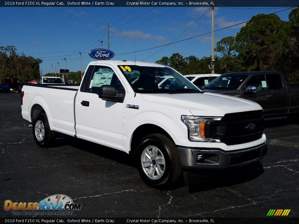 Front 3/4 View of 2019 Ford F150 XL Regular Cab Photo #7