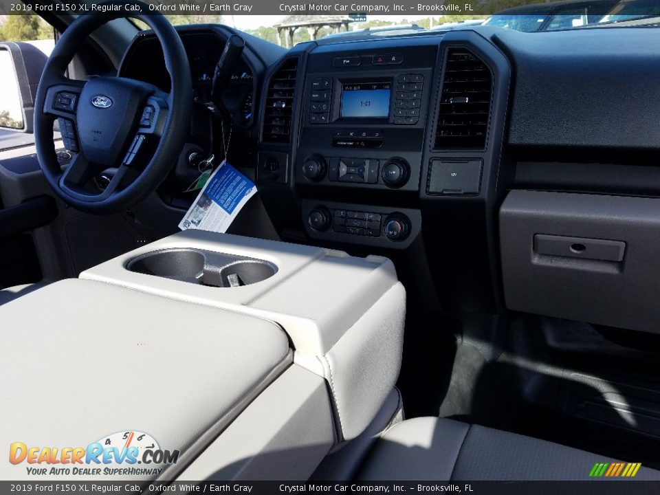 2019 Ford F150 XL Regular Cab Oxford White / Earth Gray Photo #12