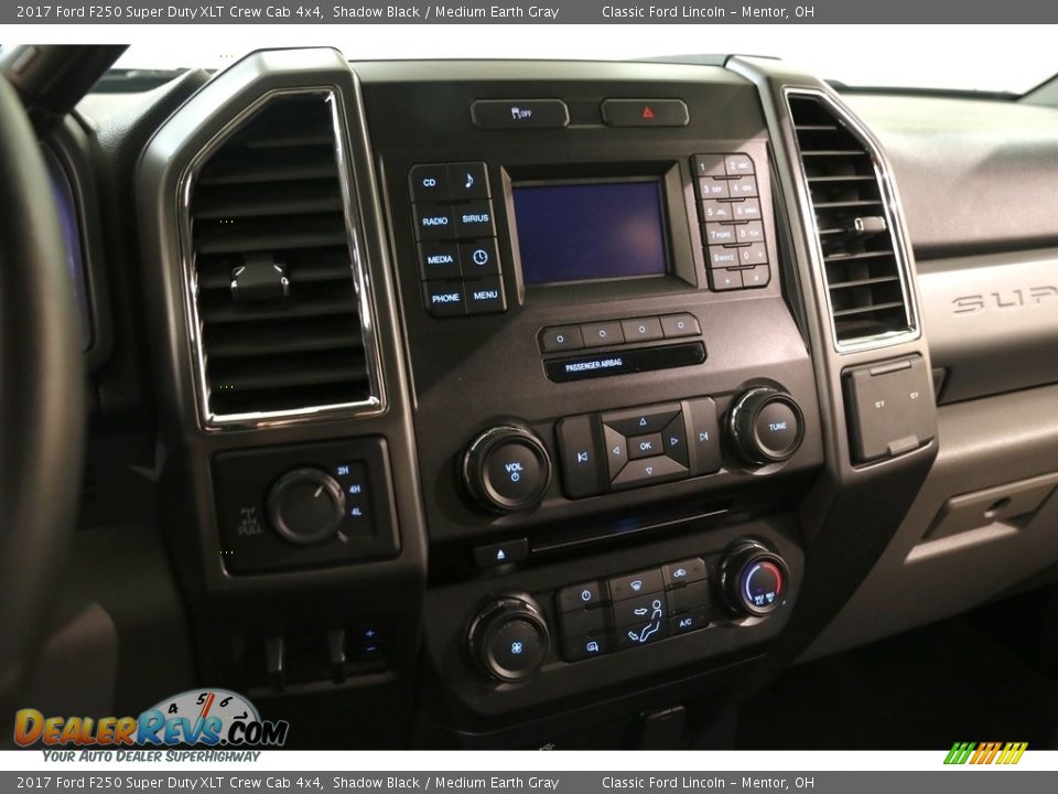 2017 Ford F250 Super Duty XLT Crew Cab 4x4 Shadow Black / Medium Earth Gray Photo #9