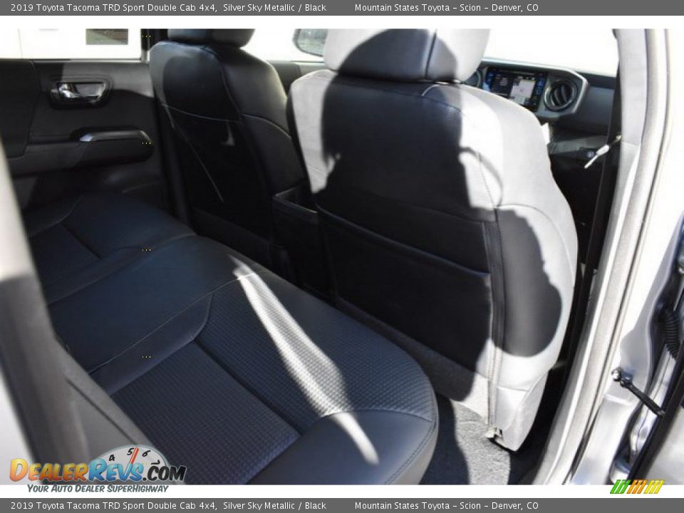 2019 Toyota Tacoma TRD Sport Double Cab 4x4 Silver Sky Metallic / Black Photo #17