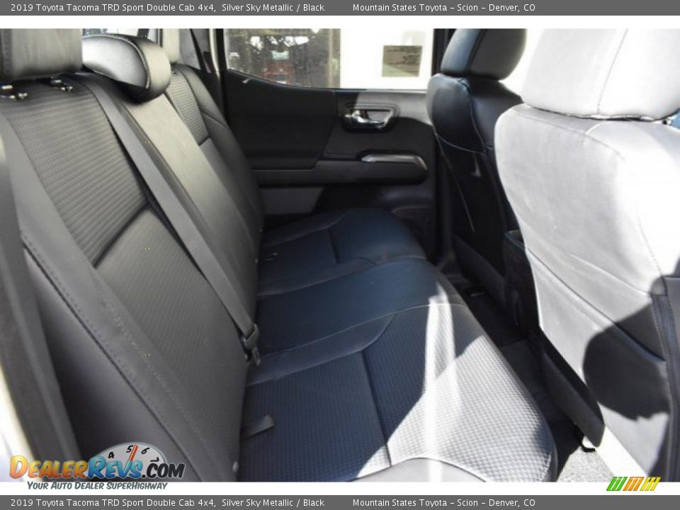 2019 Toyota Tacoma TRD Sport Double Cab 4x4 Silver Sky Metallic / Black Photo #18
