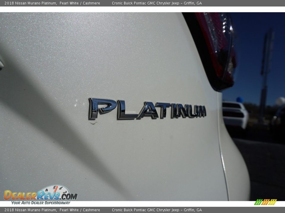 2018 Nissan Murano Platinum Pearl White / Cashmere Photo #18