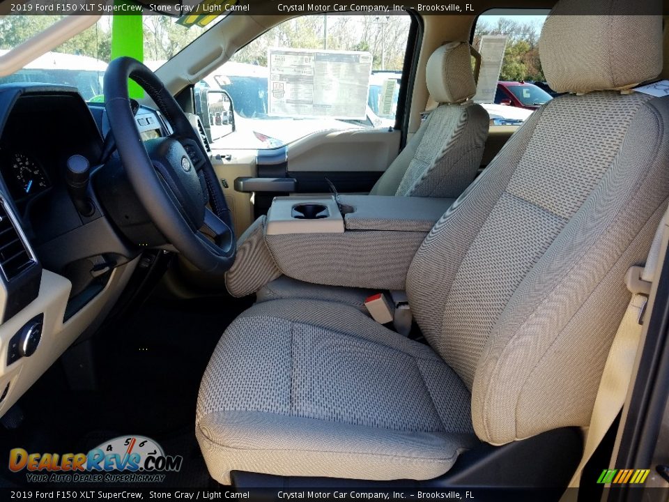 Front Seat of 2019 Ford F150 XLT SuperCrew Photo #9