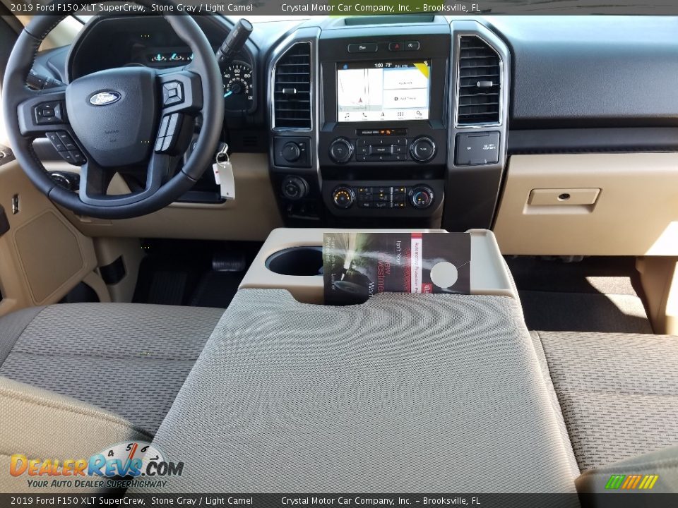 Dashboard of 2019 Ford F150 XLT SuperCrew Photo #13