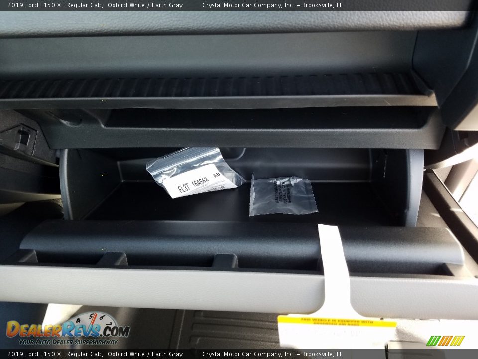 2019 Ford F150 XL Regular Cab Oxford White / Earth Gray Photo #18