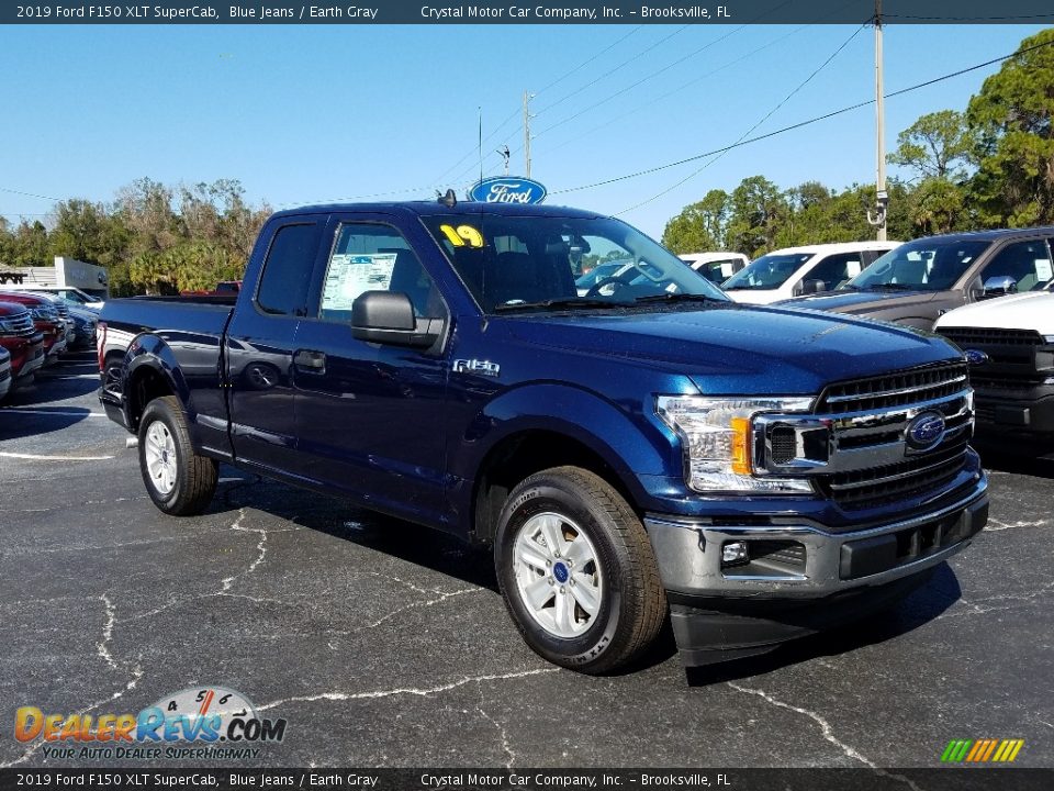 Front 3/4 View of 2019 Ford F150 XLT SuperCab Photo #7