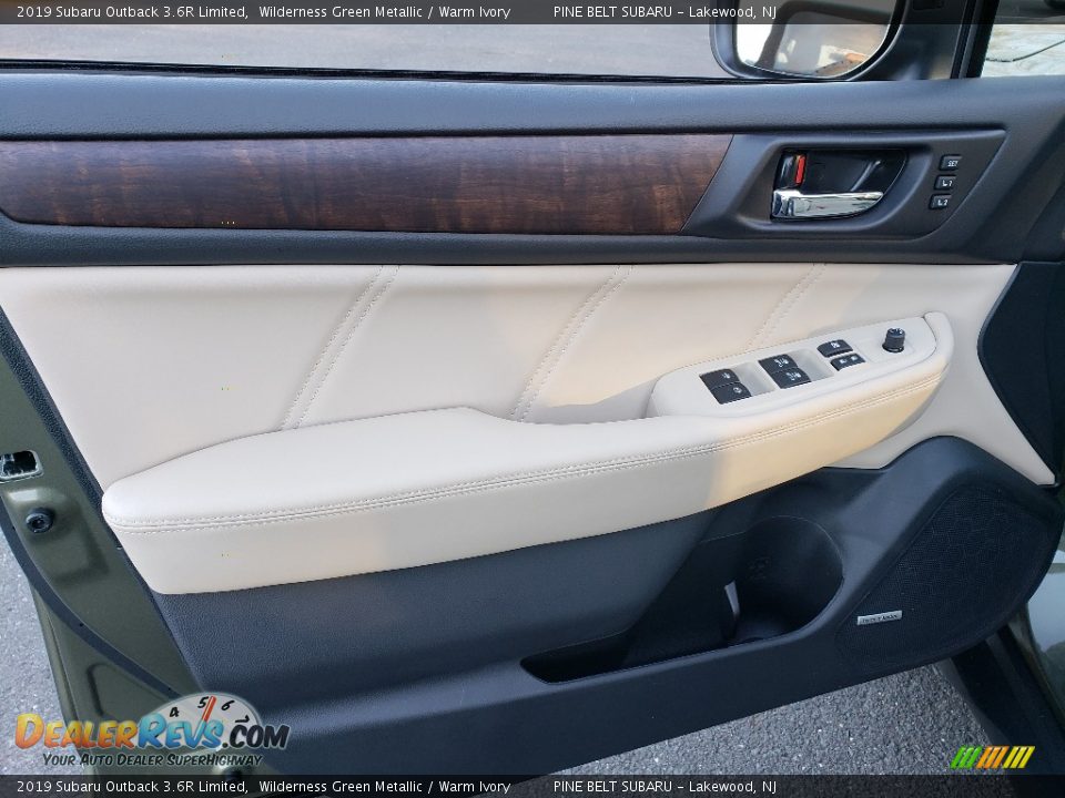 Door Panel of 2019 Subaru Outback 3.6R Limited Photo #6